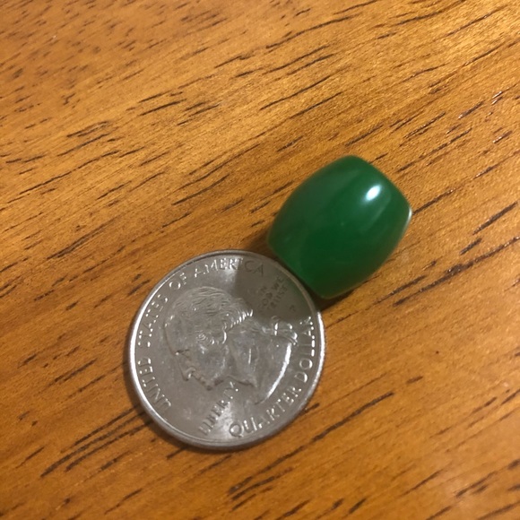 Necklaces and pendants. - Picture 2 of 7